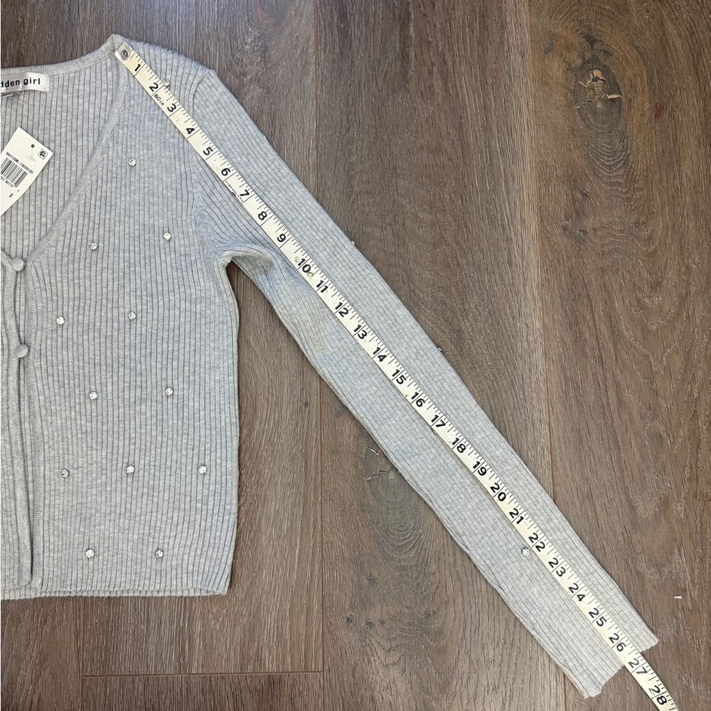 NWT Madden Girl Ribbed Gray Rhinestone Sweater - Picture 5 of 9
